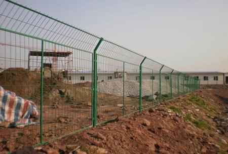 現(xiàn)貨框架護(hù)欄網(wǎng)樣式 現(xiàn)貨框架護(hù)欄網(wǎng)樣式