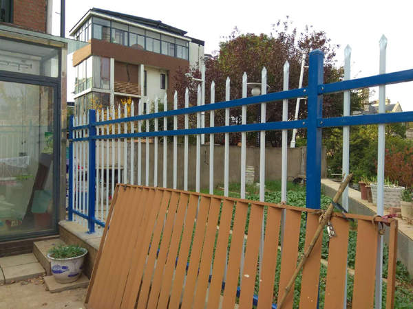 仙林私家庭院鋅鋼圍墻護欄 (1).jpg