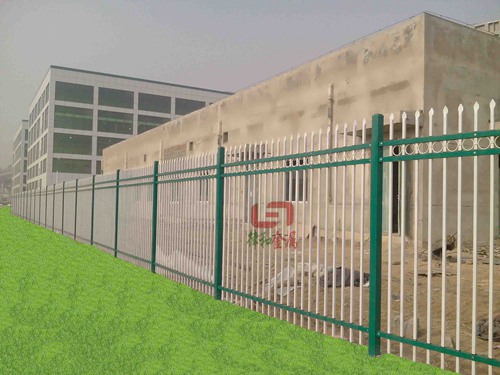 三橫桿鋅鋼護(hù)欄價(jià)格 三橫桿鋅鋼護(hù)欄價(jià)格